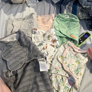 SwaddleMe Gray Dot Pattern Baby Swaddle